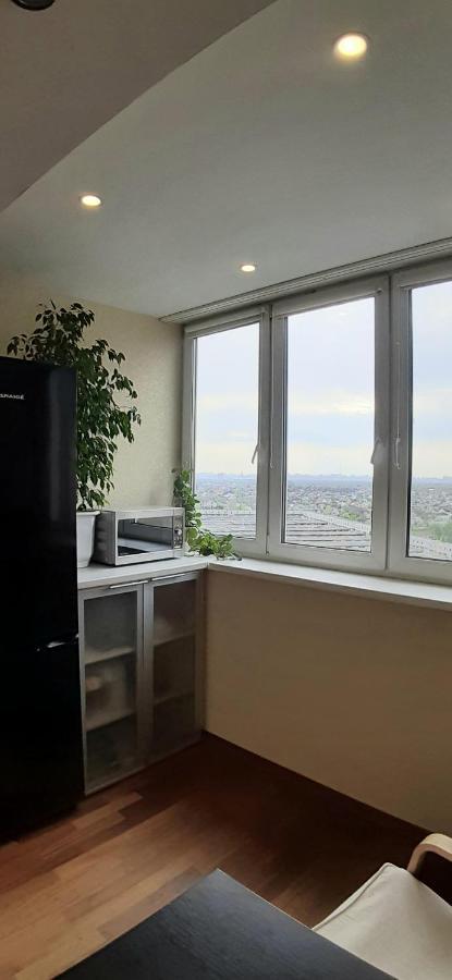 1/10 Вулиця Радунська Apartment เคียฟ ภายนอก รูปภาพ
